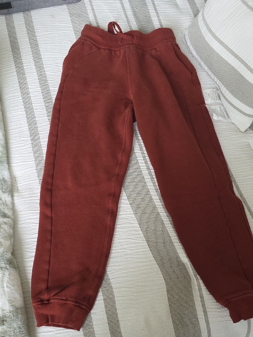 Lululemon Scuba High Rise Jogger